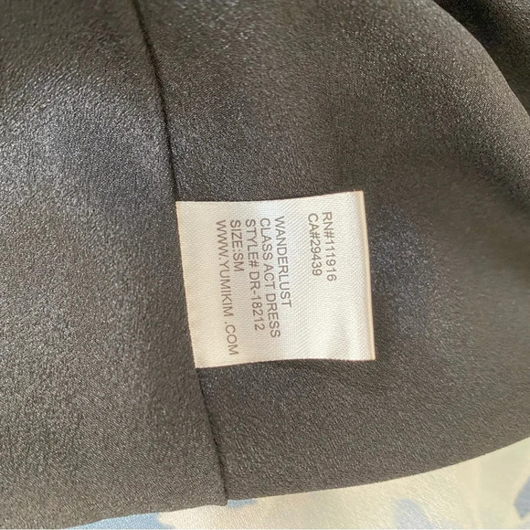 Yumi Kim Class Act Floral Mock Neck Keyhole Back Tiered Long Sleeve Dress Small - Picture 13 of 16